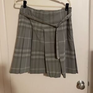 Burberry plaid pleated skirt